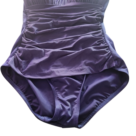 MIRACLESUIT RIALTO ONE PIECE SWIMSUIT PURPLE SLIMMING SZ 10 - Picture 4 of 12